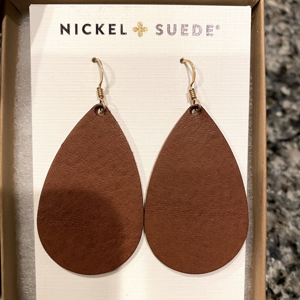 N&S size small earrings